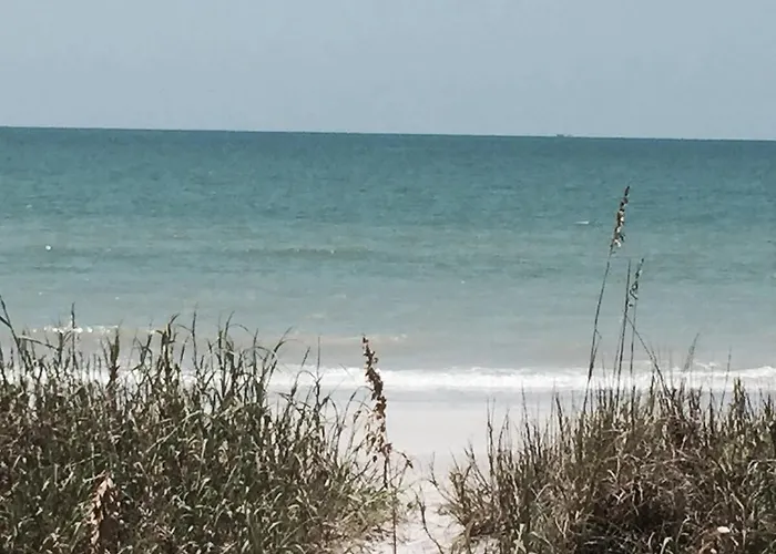 2 Bedroom Beachside Apartment