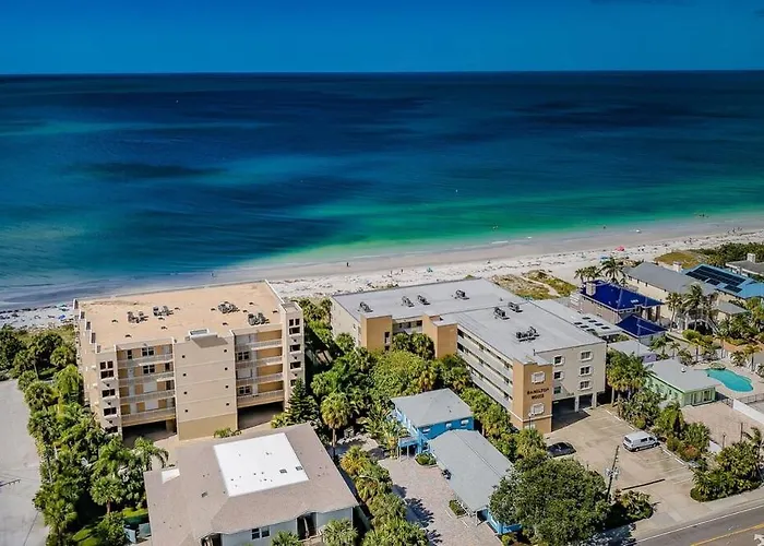 Apartment 2 Bedroom Beachside *