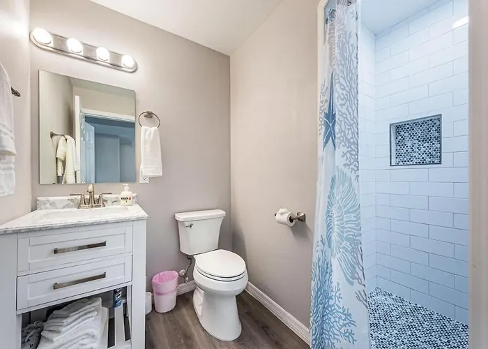 2 Bedroom Beachside * Clearwater Beach